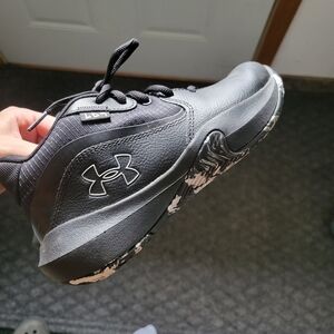 Under Armour Black and Gray Sneakers